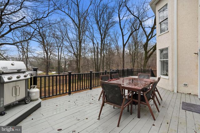 385 RIDGE AVE, Newtown, PA 18940