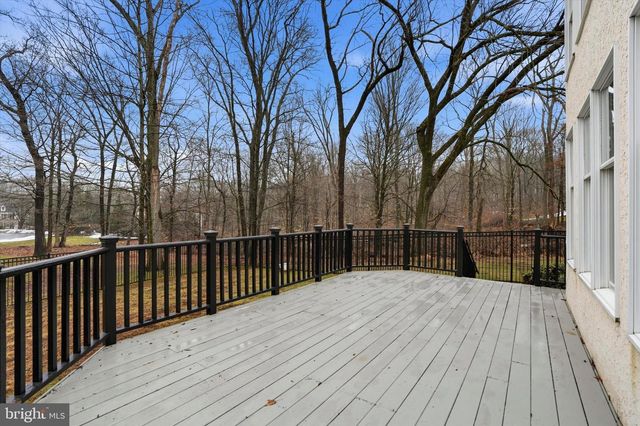 385 RIDGE AVE, Newtown, PA 18940