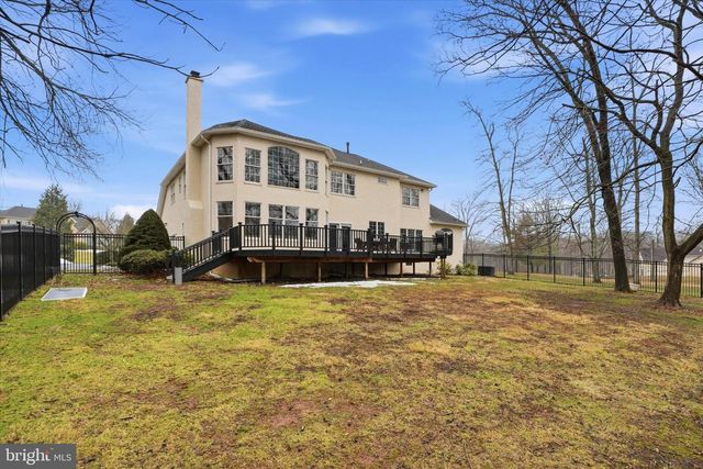 385 RIDGE AVE, Newtown, PA 18940