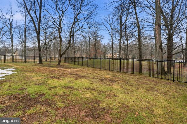 385 RIDGE AVE, Newtown, PA 18940