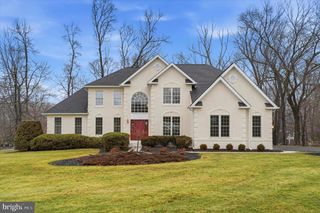 385 RIDGE AVE, Newtown, PA 18940