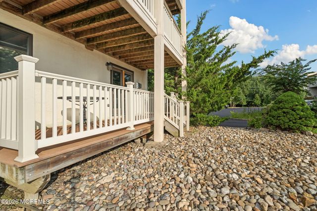 57 Bridgewaters Drive 7, Oceanport, NJ 07757