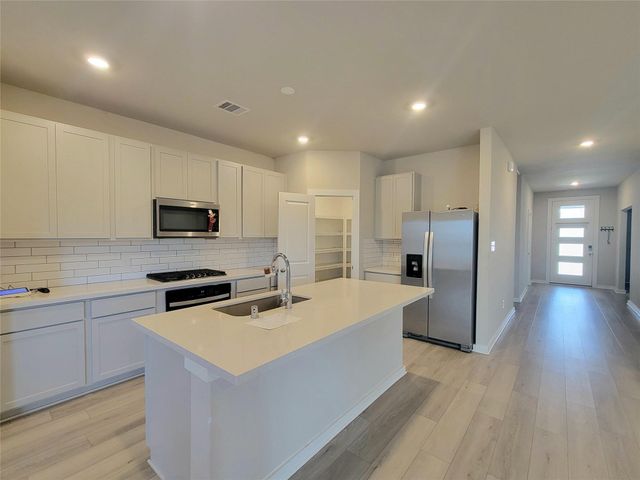 6714 Arabella Lakes Drive, Richmond, TX 77469