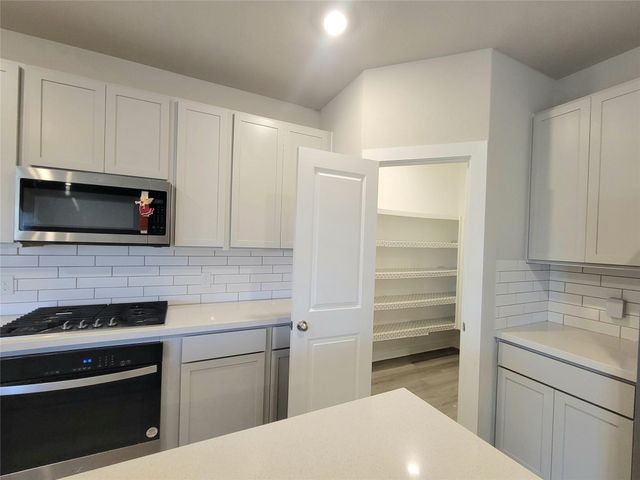 6714 Arabella Lakes Drive, Richmond, TX 77469