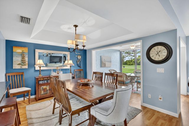 5650 SE Foxcross Place, Stuart, FL 34997