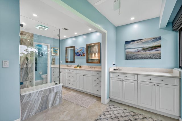 5650 SE Foxcross Place, Stuart, FL 34997