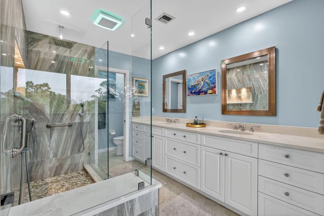 5650 SE Foxcross Place, Stuart, FL 34997