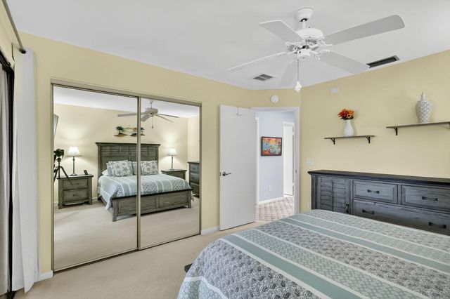 5650 SE Foxcross Place, Stuart, FL 34997