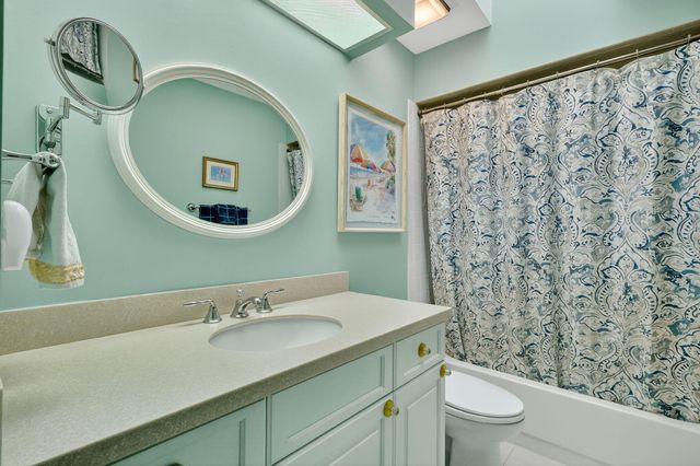 5650 SE Foxcross Place, Stuart, FL 34997