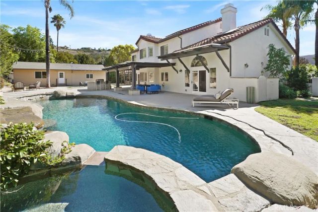 13049 Sunny Lane, Camarillo, CA 93012