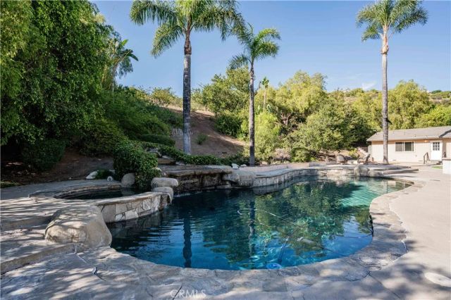 13049 Sunny Lane, Camarillo, CA 93012