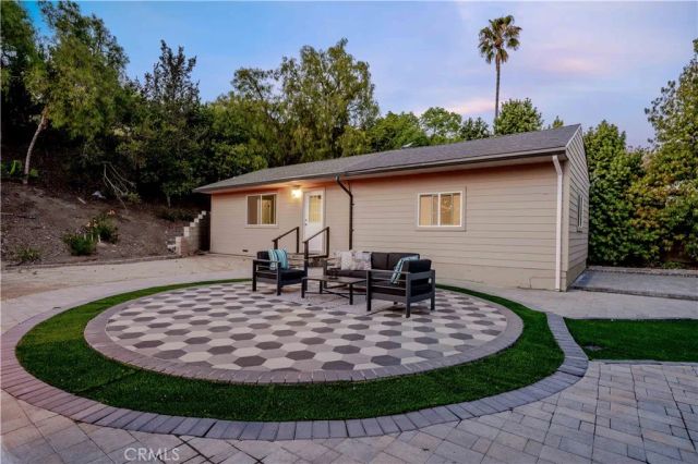 13049 Sunny Lane, Camarillo, CA 93012