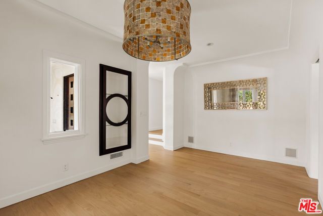 647 Toyopa Drive, Pacific Palisades (los Angeles), CA 90272