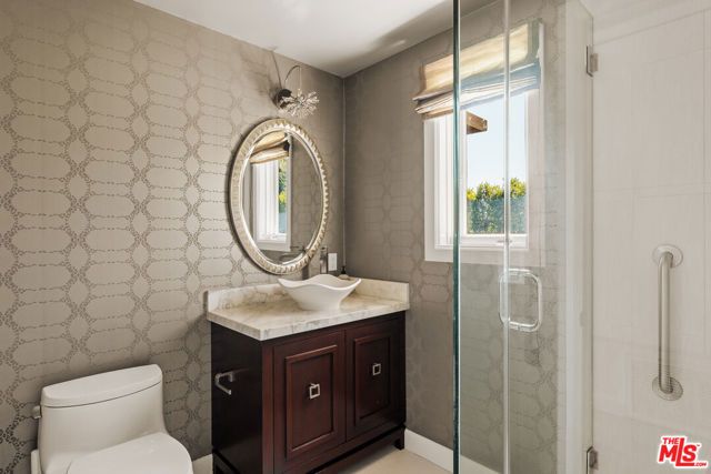 647 Toyopa Drive, Pacific Palisades (los Angeles), CA 90272