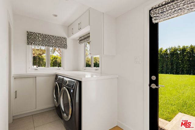 647 Toyopa Drive, Pacific Palisades (los Angeles), CA 90272
