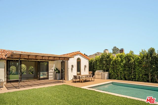 647 Toyopa Drive, Pacific Palisades (los Angeles), CA 90272