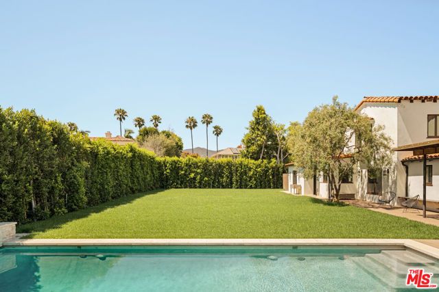 647 Toyopa Drive, Pacific Palisades (los Angeles), CA 90272