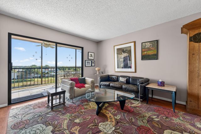 7360 S Oriole Boulevard 706, Delray Beach, FL 33446