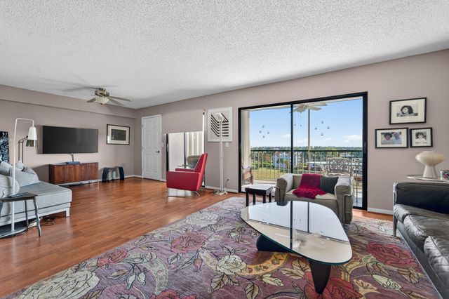 7360 S Oriole Boulevard 706, Delray Beach, FL 33446