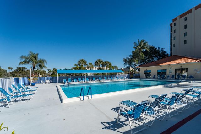 7360 S Oriole Boulevard 706, Delray Beach, FL 33446