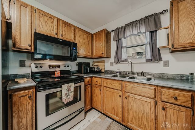 6675 Loblolly Drive, Dayton, OH 45424
