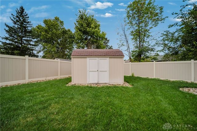 6675 Loblolly Drive, Dayton, OH 45424