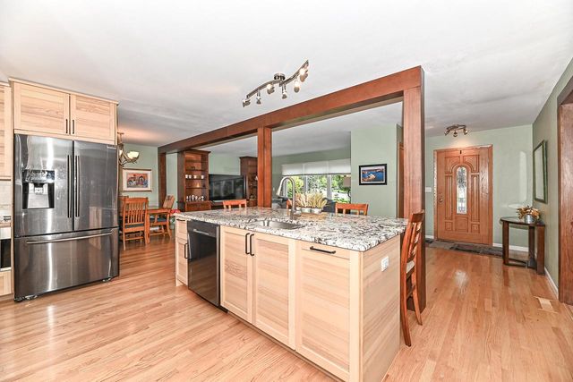 7639 S 73rd STREET, Franklin, WI 53132