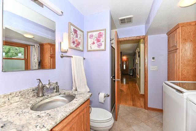 7639 S 73rd STREET, Franklin, WI 53132