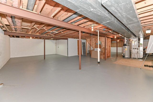 7639 S 73rd STREET, Franklin, WI 53132