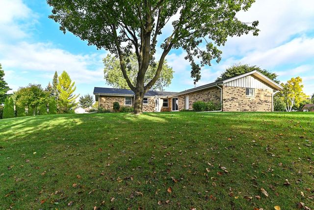 7639 S 73rd STREET, Franklin, WI 53132