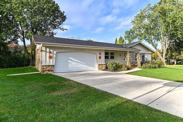 7639 S 73rd STREET, Franklin, WI 53132
