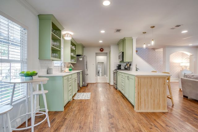 6909 Kirkwood Road, Fort Worth, TX 76116