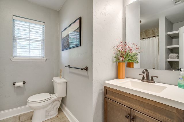 6909 Kirkwood Road, Fort Worth, TX 76116
