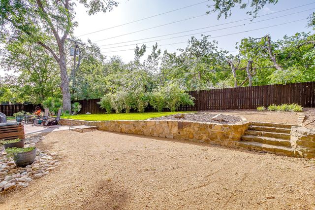 6909 Kirkwood Road, Fort Worth, TX 76116