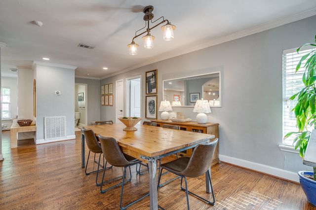 6909 Kirkwood Road, Fort Worth, TX 76116