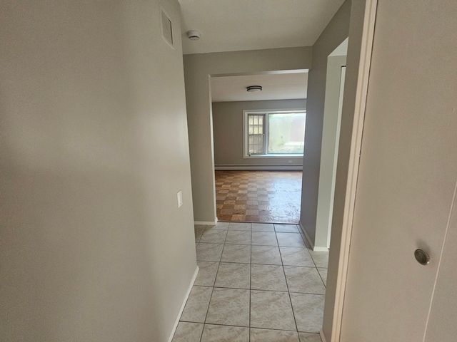 863 N Northwest Highway, Park Ridge, IL 60068