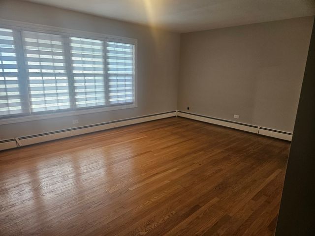 863 N Northwest Highway, Park Ridge, IL 60068