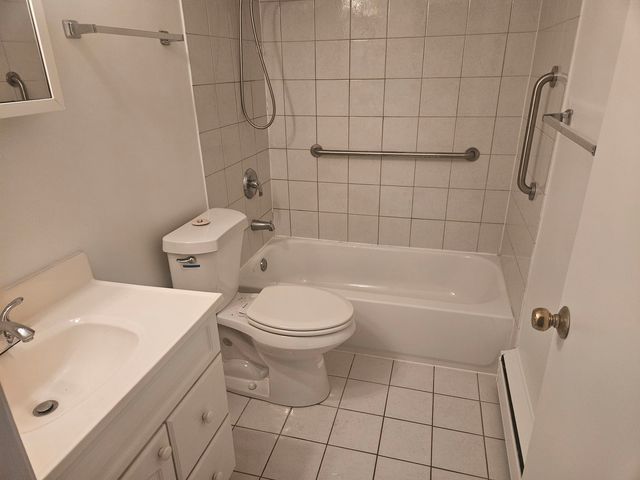 863 N Northwest Highway, Park Ridge, IL 60068