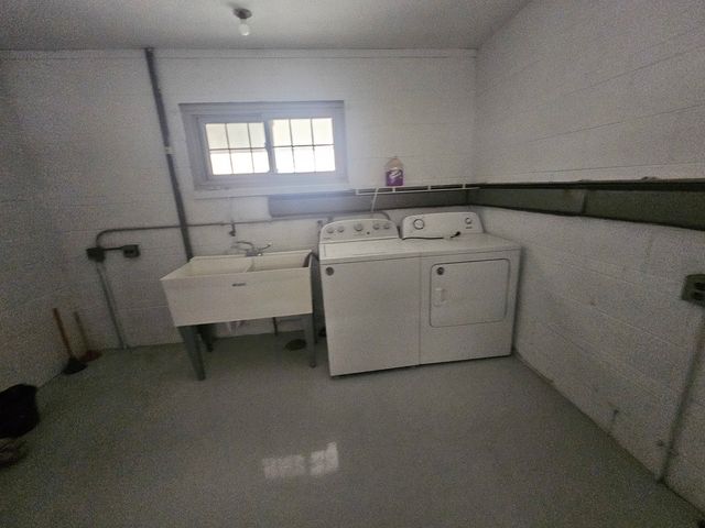 863 N Northwest Highway, Park Ridge, IL 60068