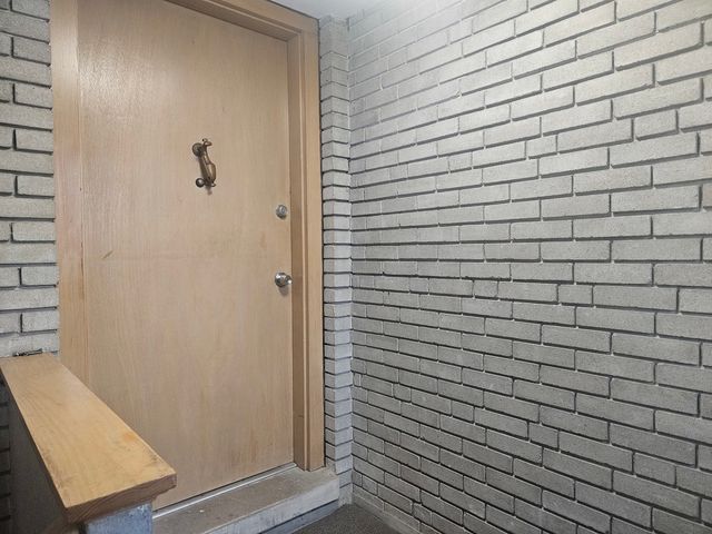 863 N Northwest Highway, Park Ridge, IL 60068