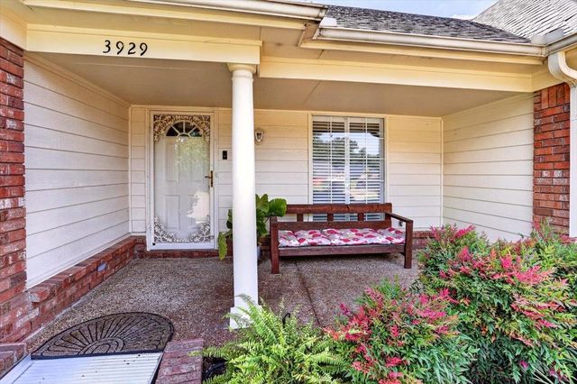 3929 CARRIE BROOK CV, Bartlett, TN 38135