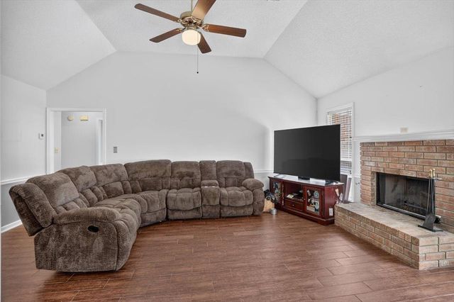 3929 CARRIE BROOK CV, Bartlett, TN 38135