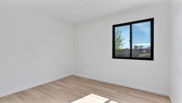 672 Sunflower Drive SW, Rio Rancho, NM 87124