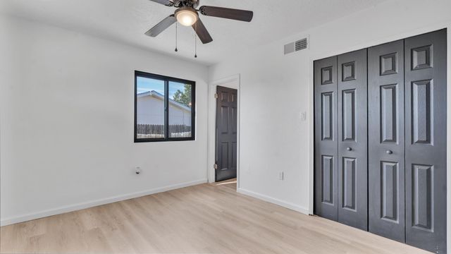 672 Sunflower Drive SW, Rio Rancho, NM 87124
