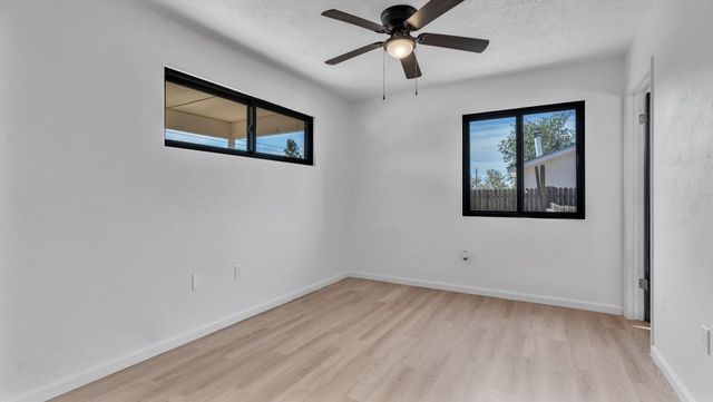 672 Sunflower Drive SW, Rio Rancho, NM 87124