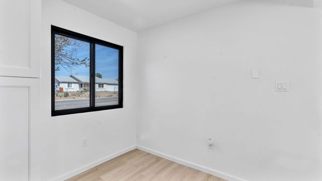 672 Sunflower Drive SW, Rio Rancho, NM 87124