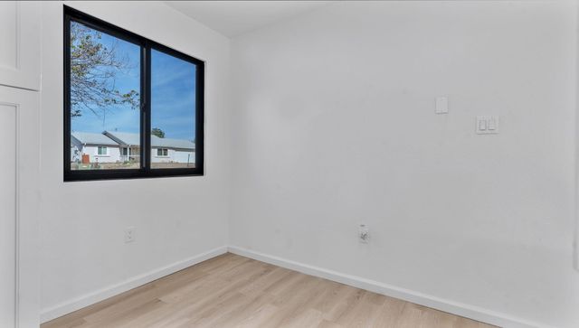672 Sunflower Drive SW, Rio Rancho, NM 87124