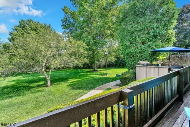 183 Kingsberry Dr, Franklin Twp., NJ 08873