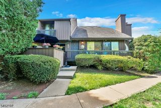 183 Kingsberry Dr, Franklin Twp., NJ 08873