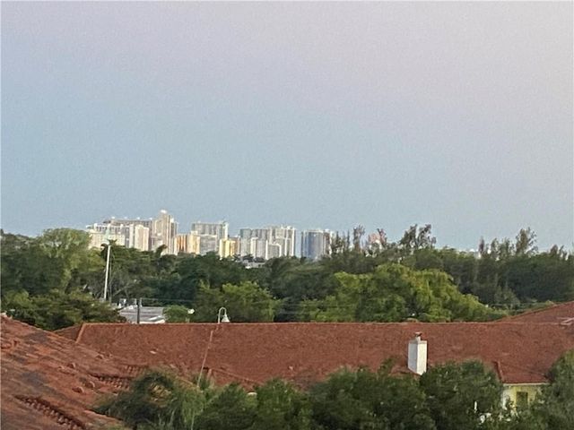 3200 N Port Royale Drive 502, Fort Lauderdale, FL 33308